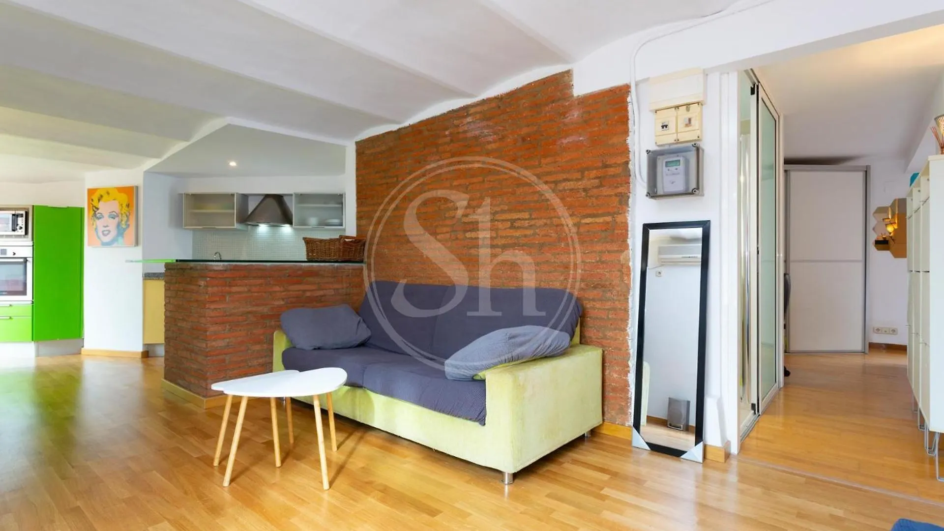 Apartamento Con Terraza En Eixample 바르셀로나